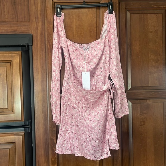 Reformation Dresses & Skirts - Reformation mini dress